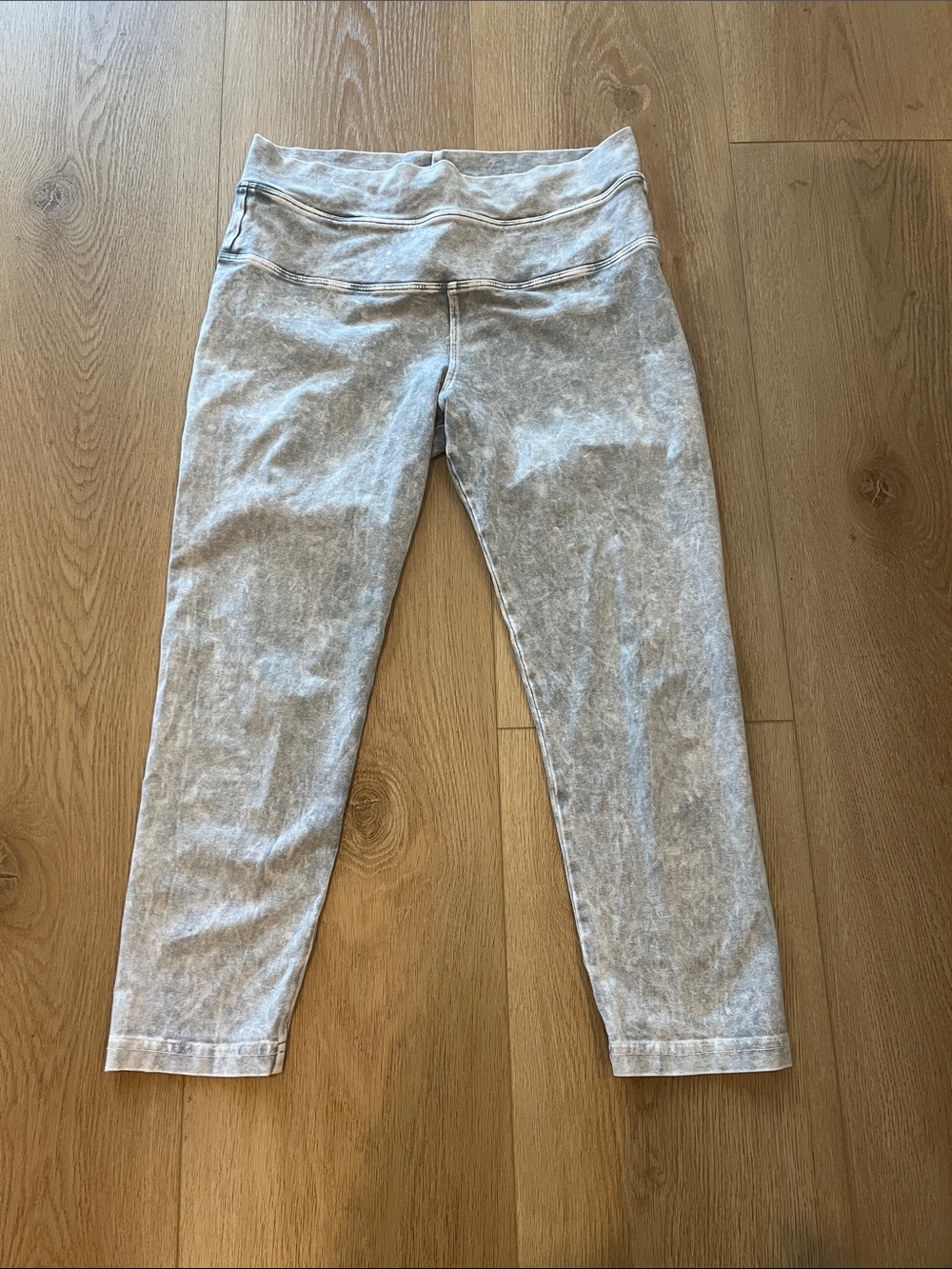Hard Tail Gray Marble Wash Capri Leggings